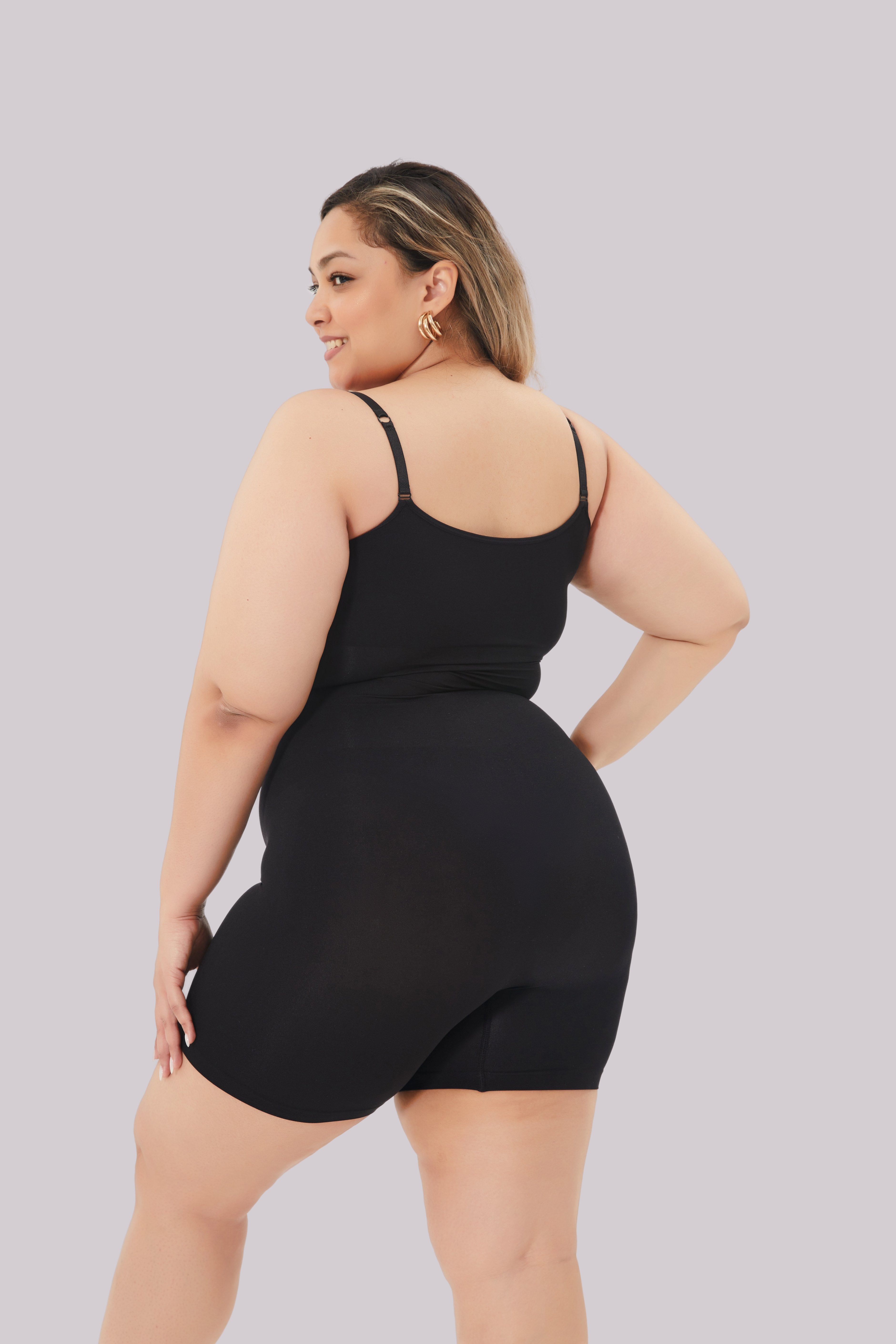 Comfit™ Amara - Ronde Hals Mid-Thigh Bodysuit